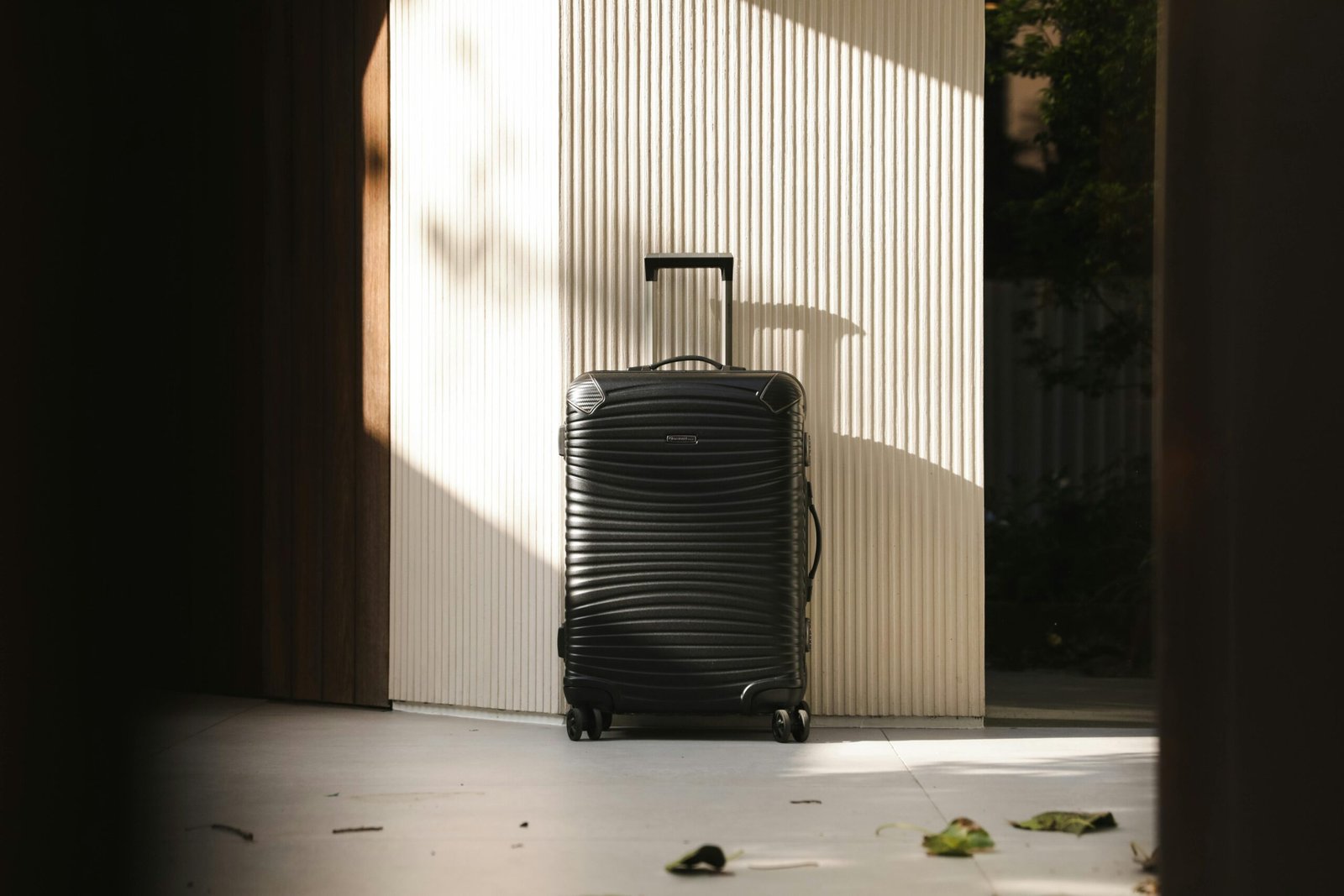 Lexxola Travel Case: Your Ultimate Guide for Secure & Stylish Journeys