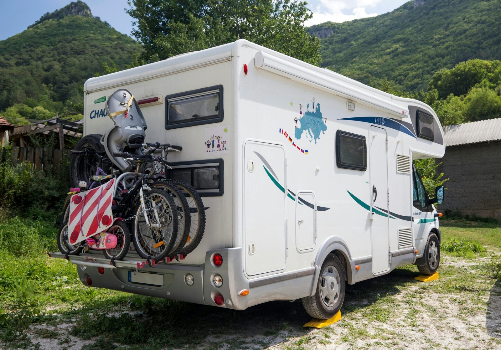 Find the Best Travel Trailer Bicycle Rack for Your Adventures