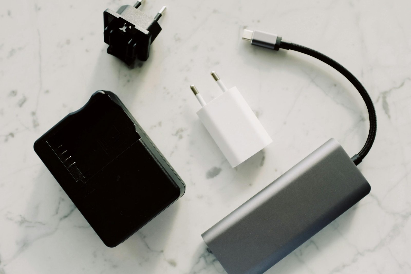 Essential Guide: The Best Travel Adapter for Germany in 2025