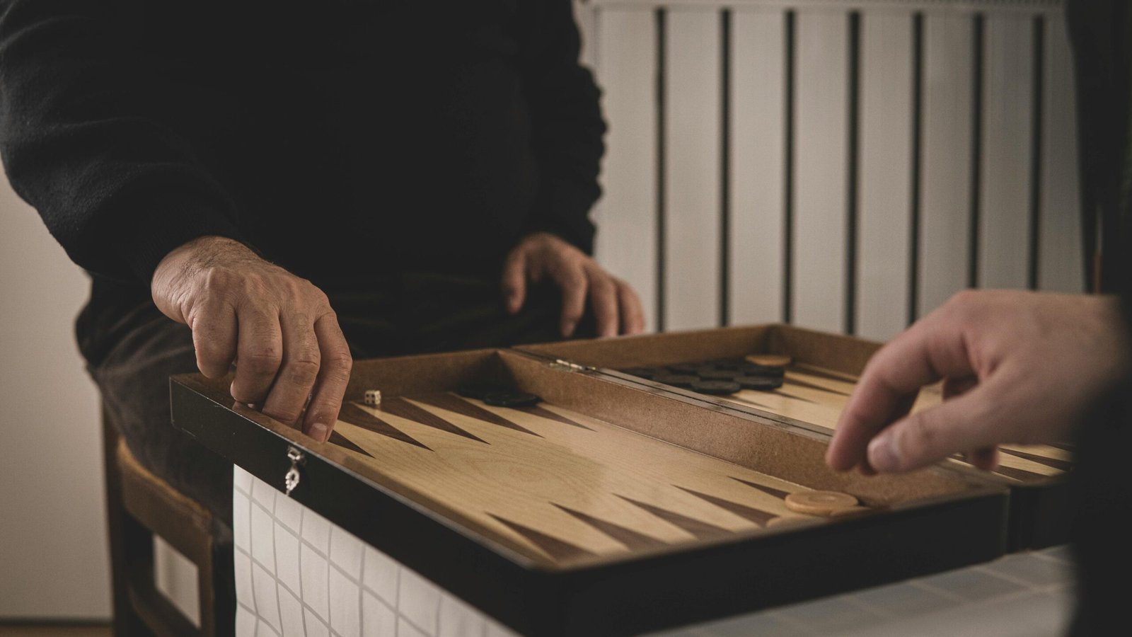 Travel Backgammon Sets: Your Ultimate Guide to Portable Fun