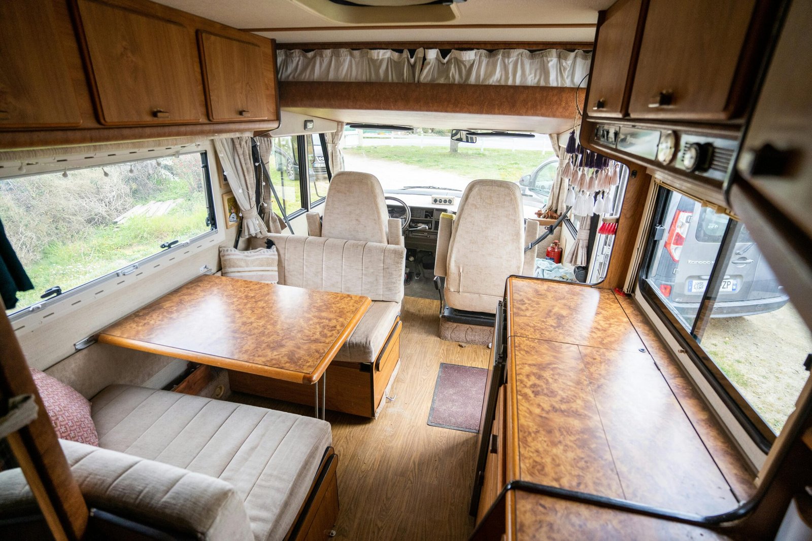 2012 Holiday Rambler Traveler 30QBH Max Sleeping Count & Key Features