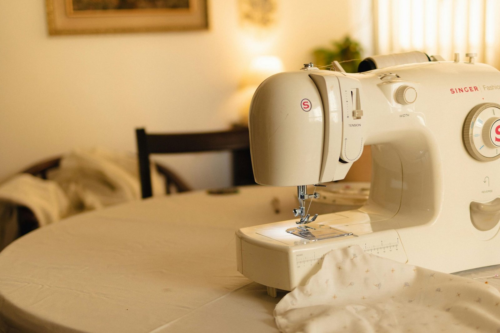 Best Travel Sewing Machine: Your Ultimate Buying Guide 2025