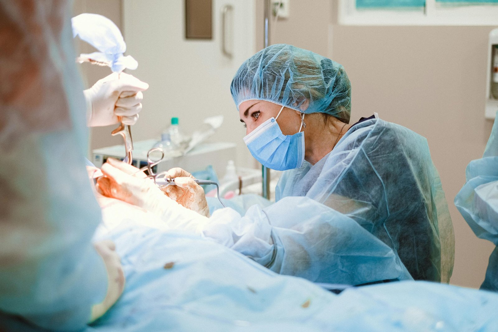 Understanding the Travel Surgical Tech Salary in 2025