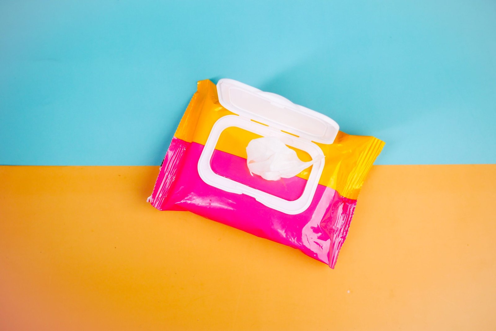 Best Travel Towelettes: Your Ultimate Guide for Hygiene on the Go