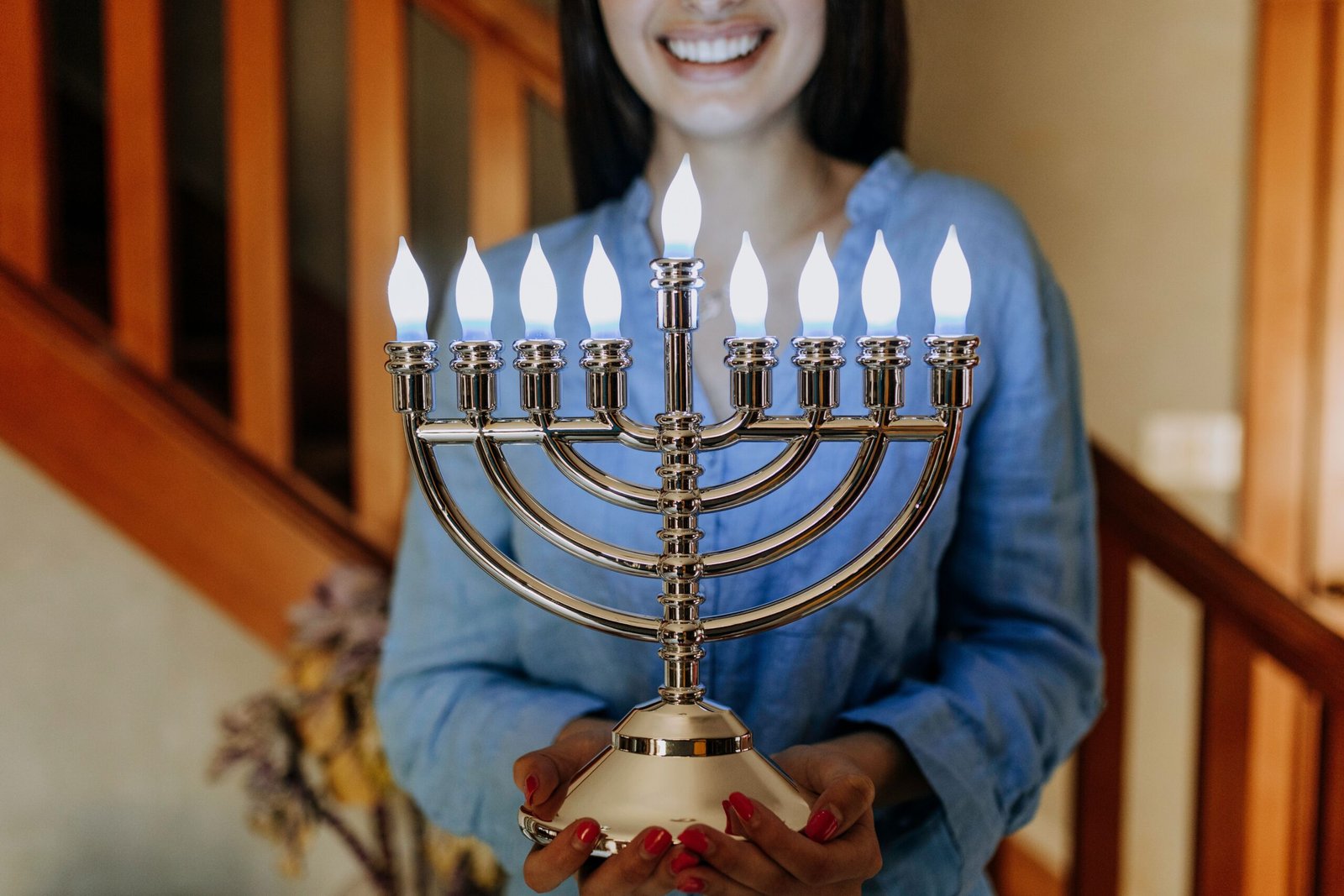 Find Your Perfect Travel Menorah for Festive Journeys