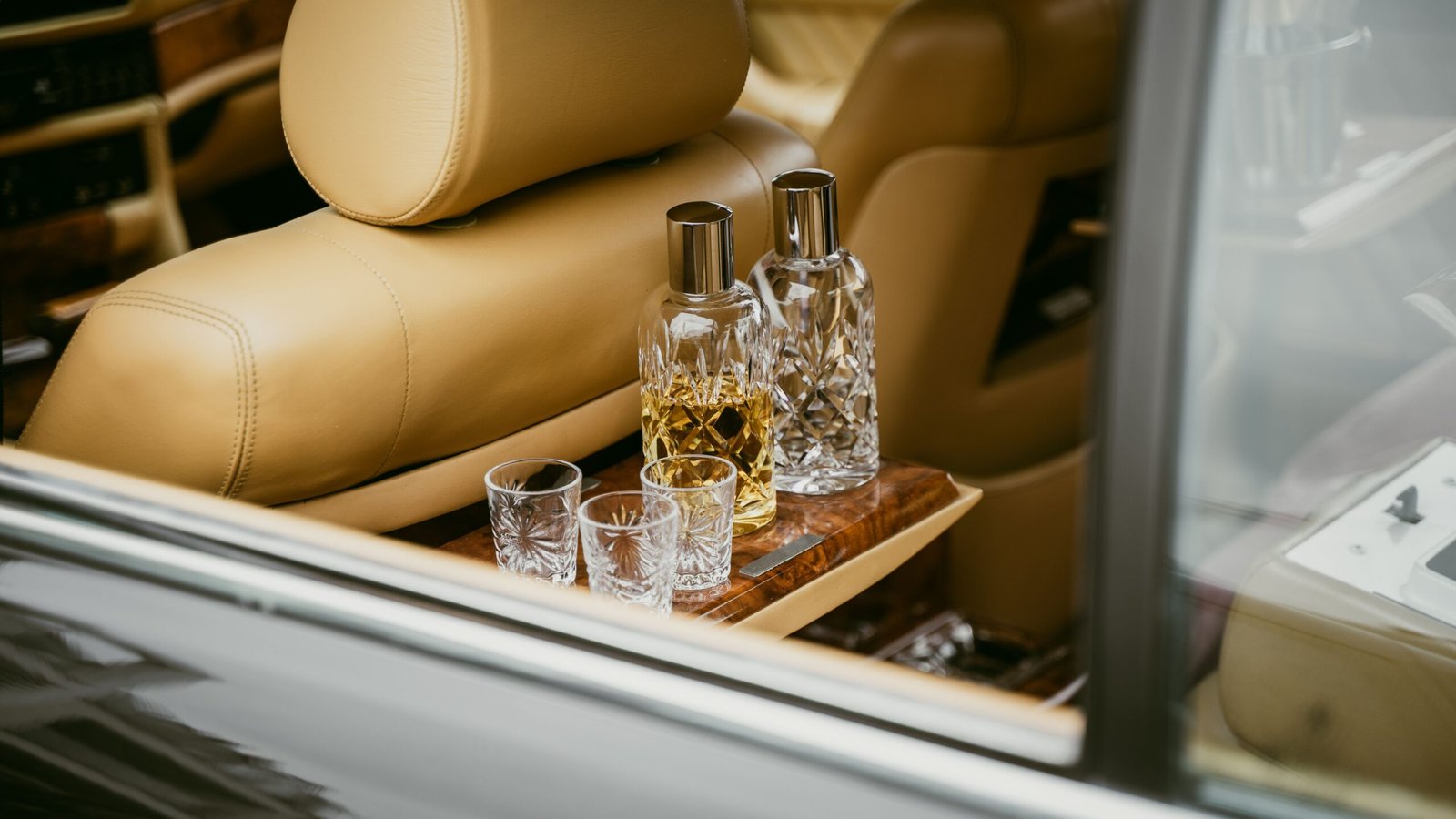 Best Whiskey Travel Case: Protect Your Spirit On the Go in 2025