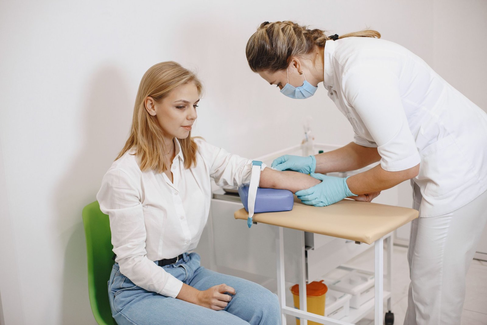 Discover Lucrative Travel CNA Jobs California | Your Guide