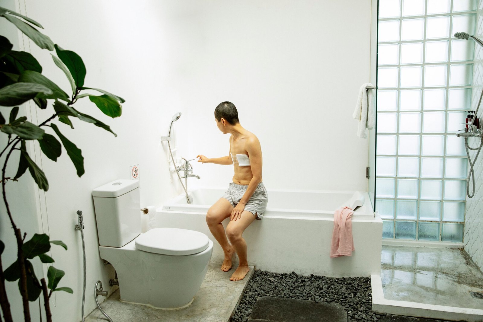 Find the Best Travel Shower Chair for Your Needs in 2025