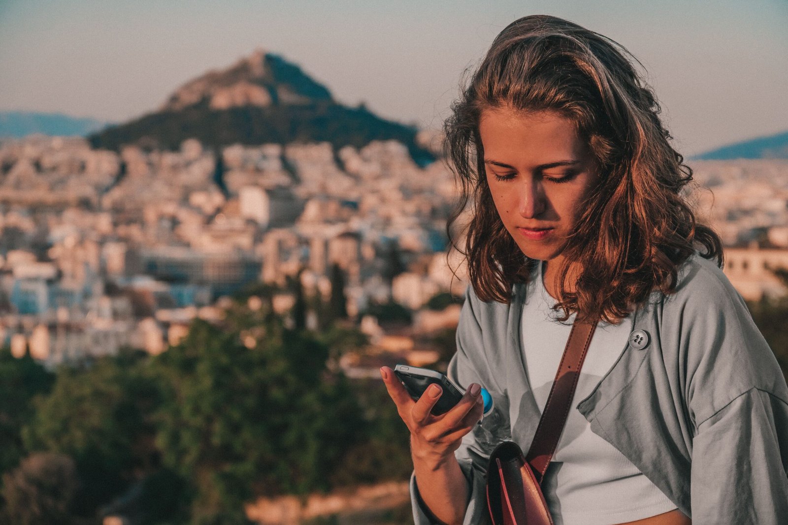 How Many GB of Data Do I Need for Travel in 2025? Your Essential Guide