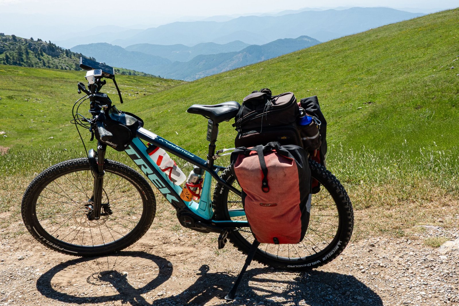The Ultimate MTB Travel Case: Protect Your Bike on Every Adventure