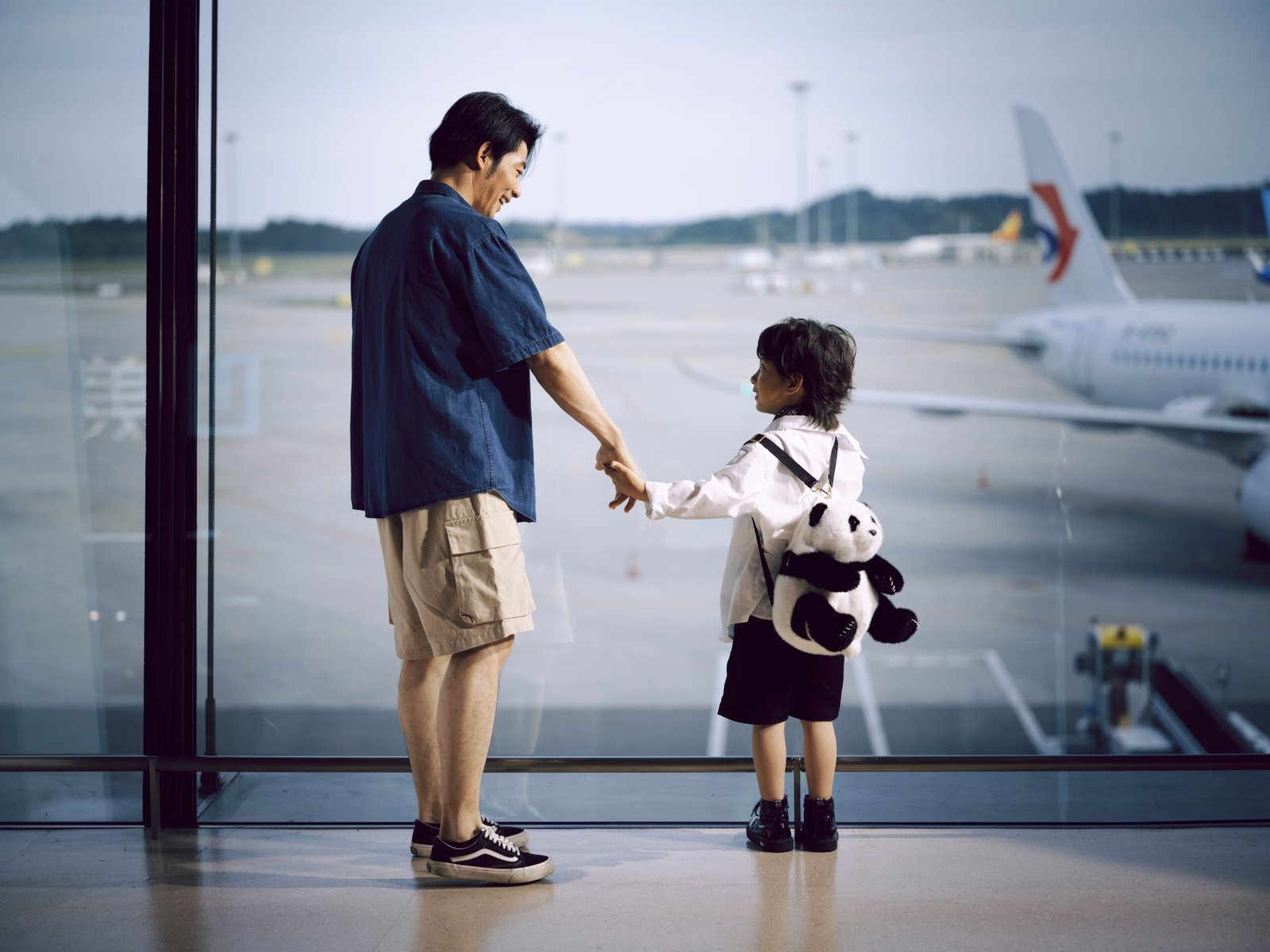 Missing My Family While Traveling: Coping Strategies for Travelers