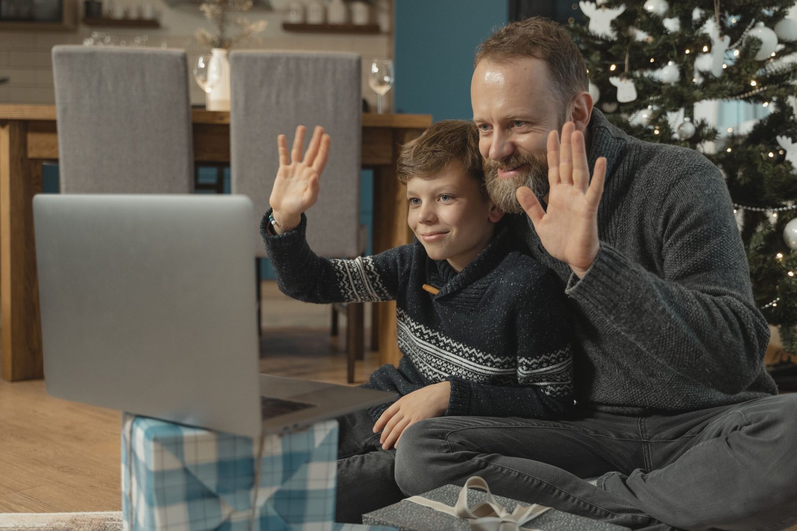 Missing My Family While Traveling: Tips to Cope and Stay Connected