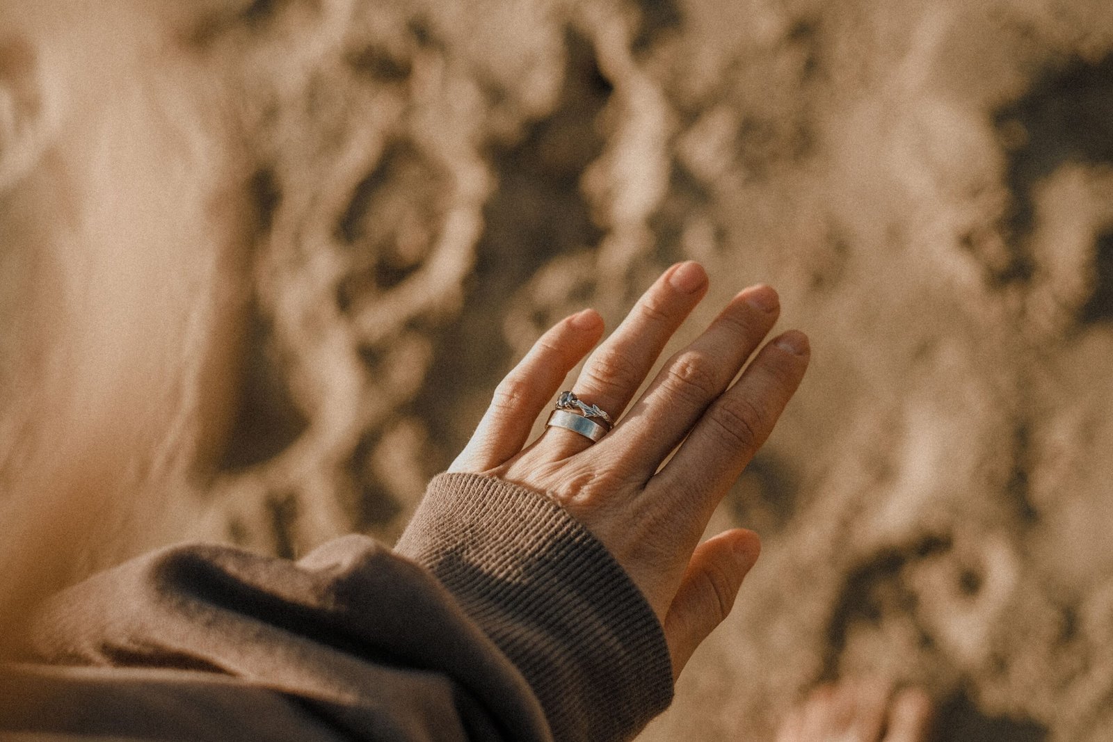 Cubic Zirconia Travel Ring: Your Perfect Companion for Adventures