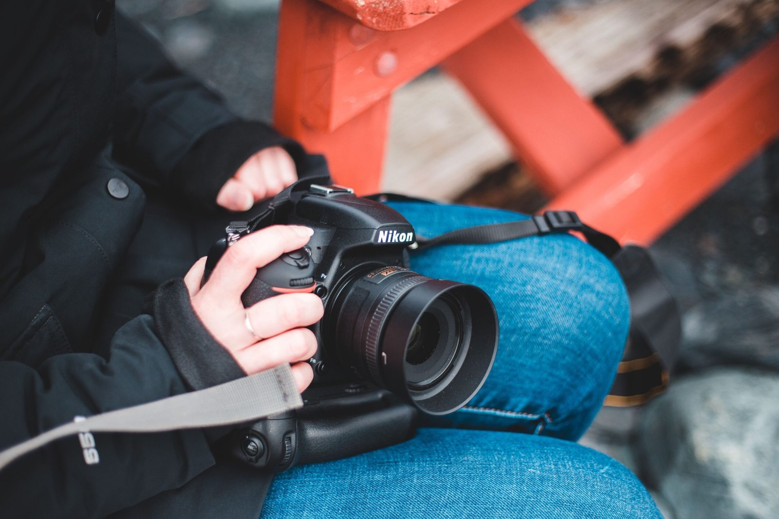 Best Nikon D810 Lens for Travel: Capture Your Adventures in 2025